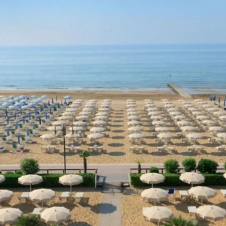 아파트 Tarvisium-carraro Immobiliare Jesolo-family *